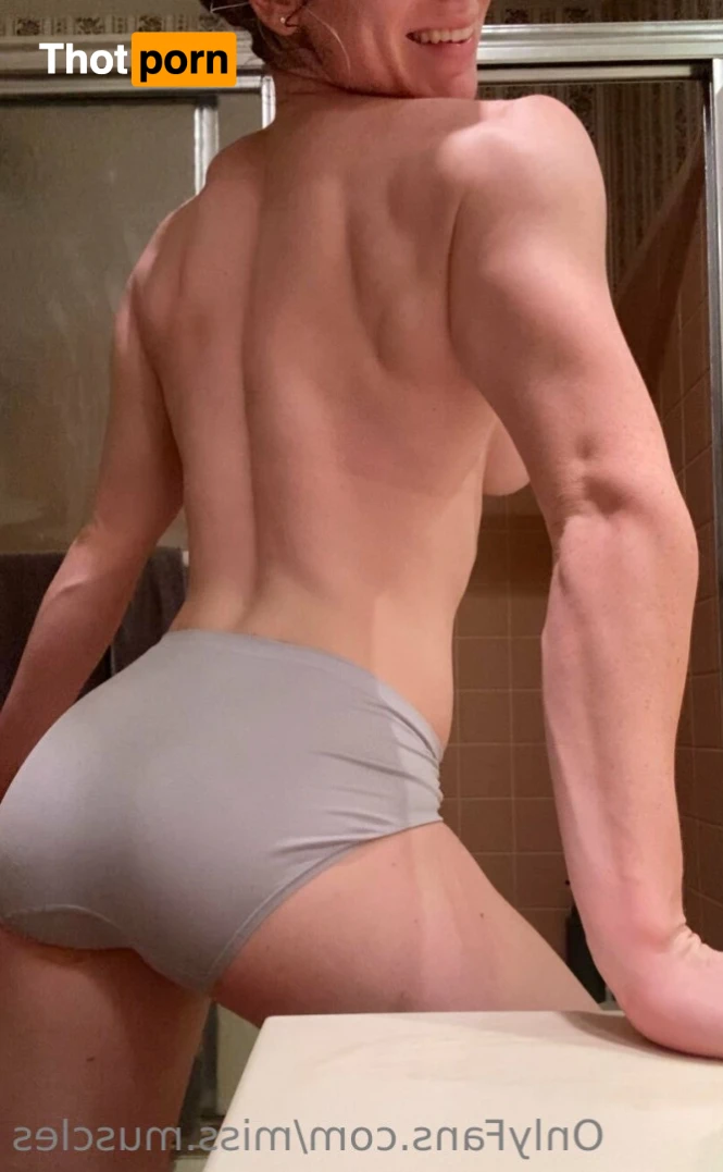 Miss Muscles 16129517