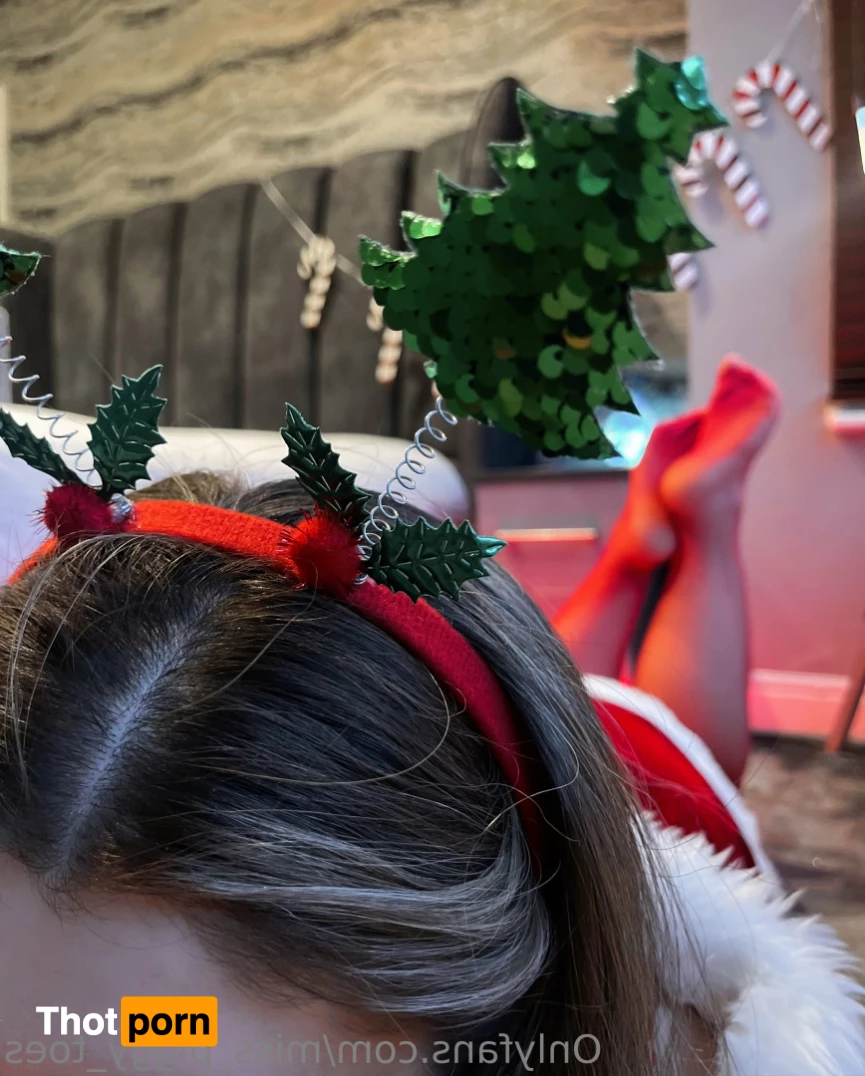 Miss.Piggytoes FREE 9307012