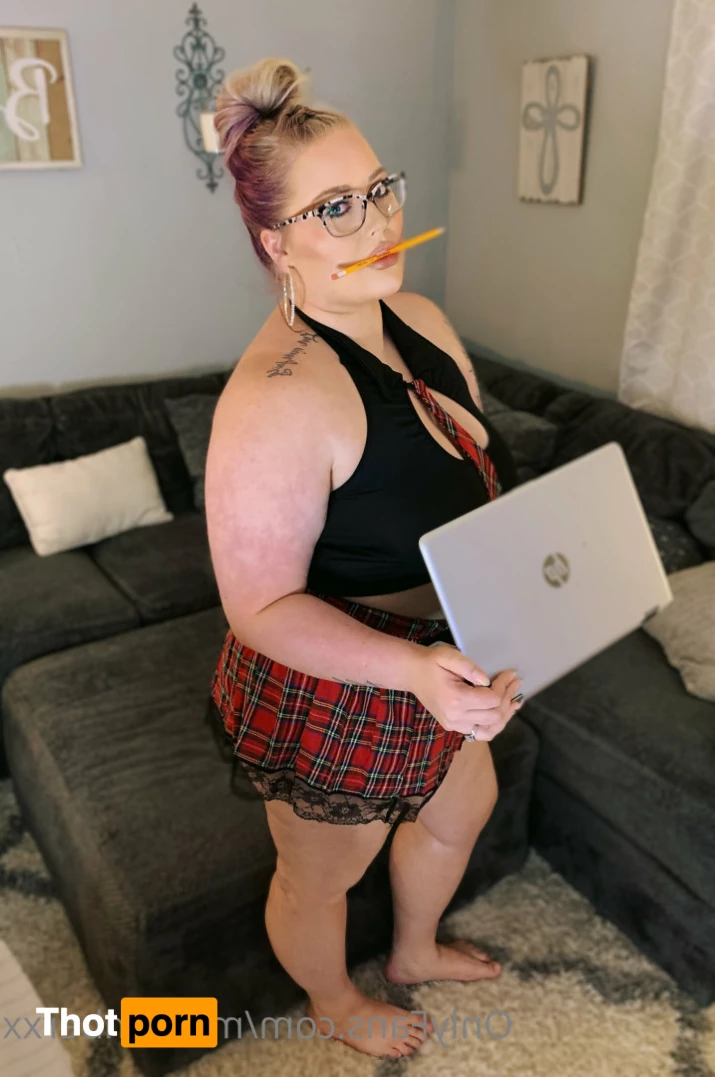 Your naughty nurse 😈 5528080