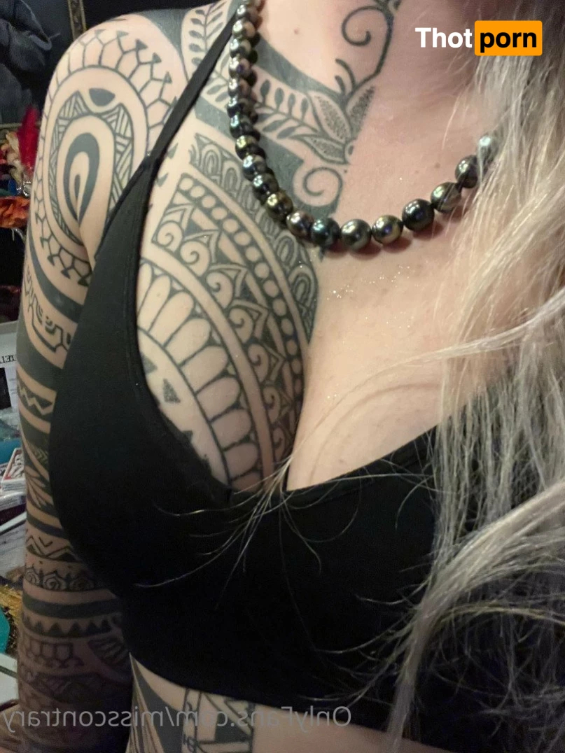 Miss Contrary • they/them 5484296