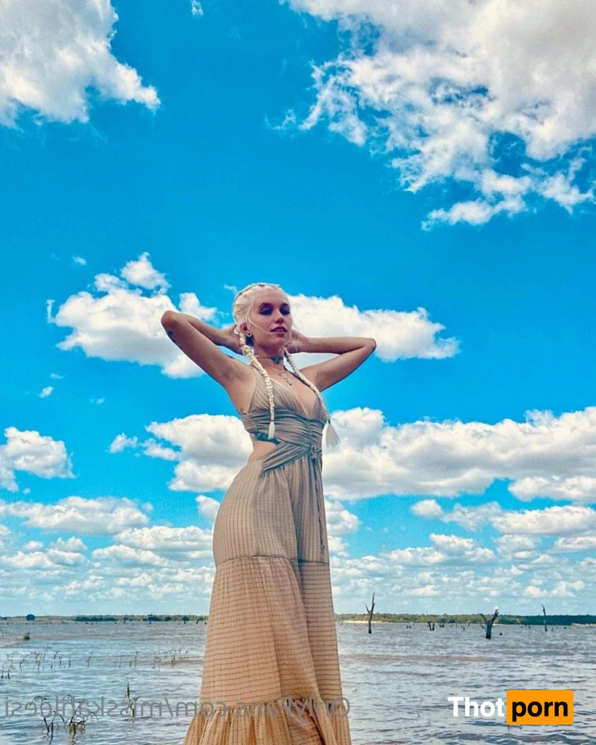 Mila Michelle (Kahleesi) 5108204