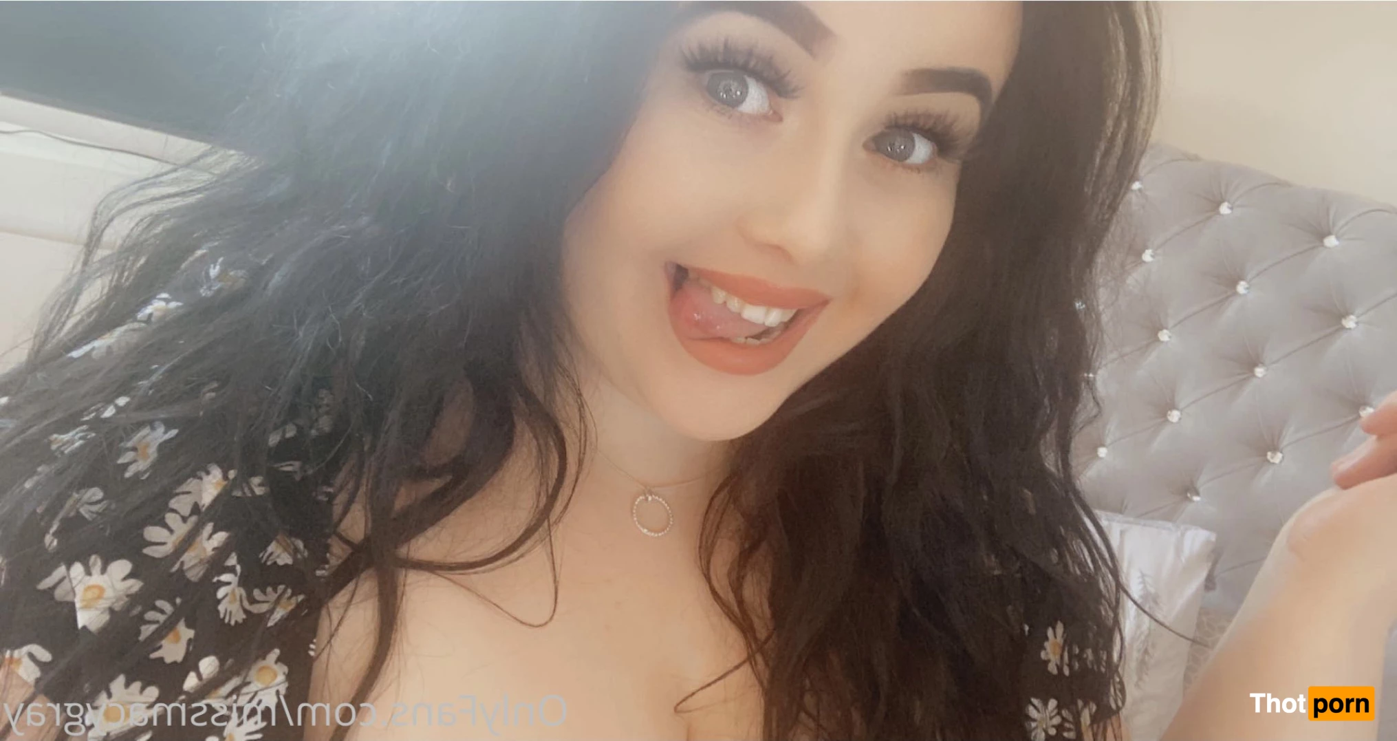 ✨🦋 Macy’s Clip store 🦋✨ 7859728