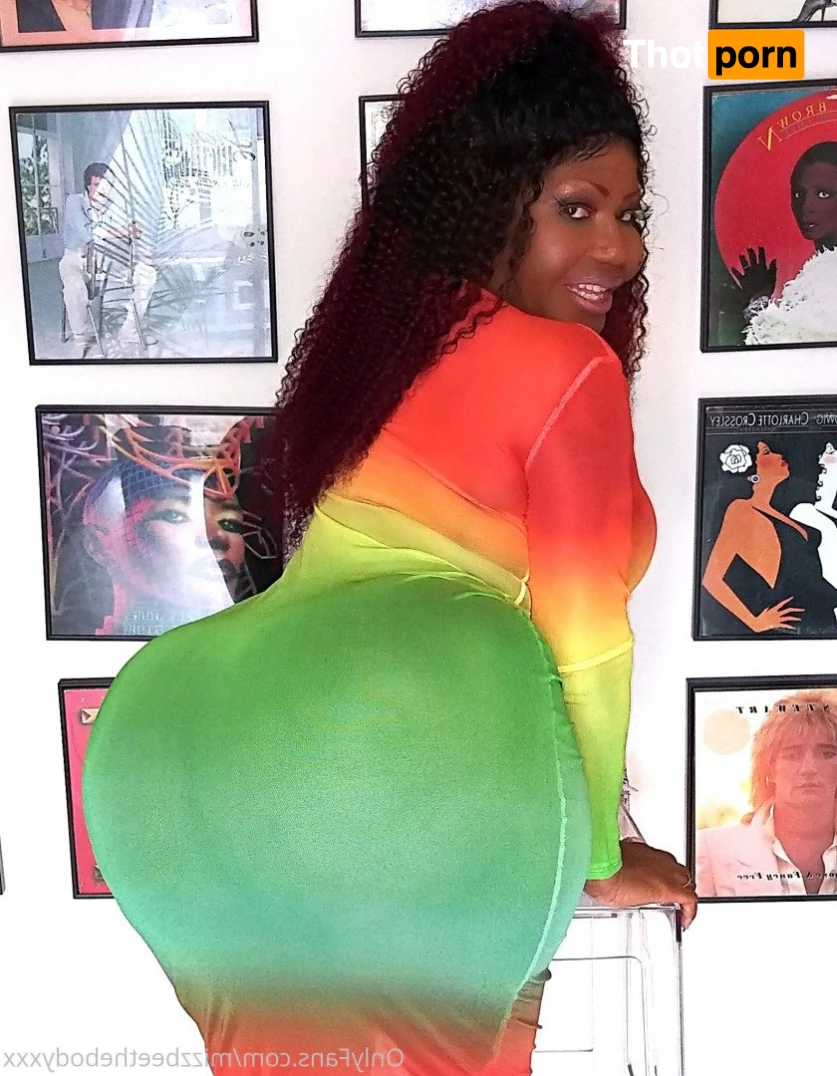 Mizzbeethebody 5369362