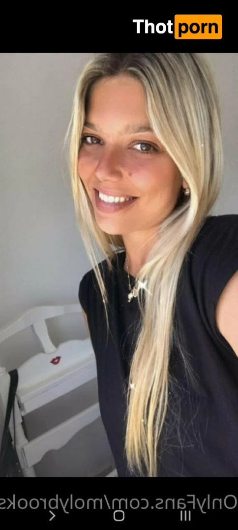 Molly Brooks 5320874