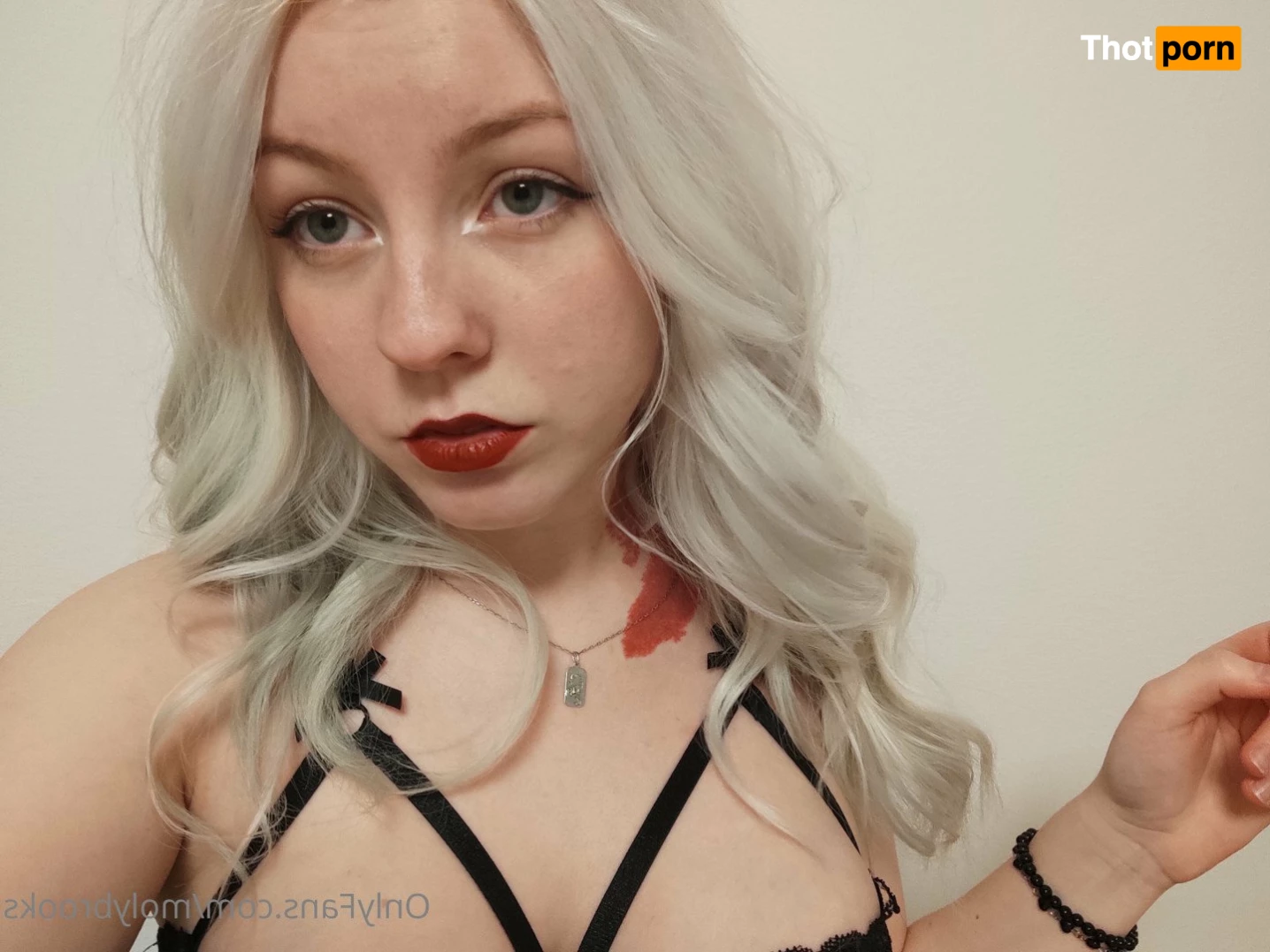 Molly Brooks 5321297