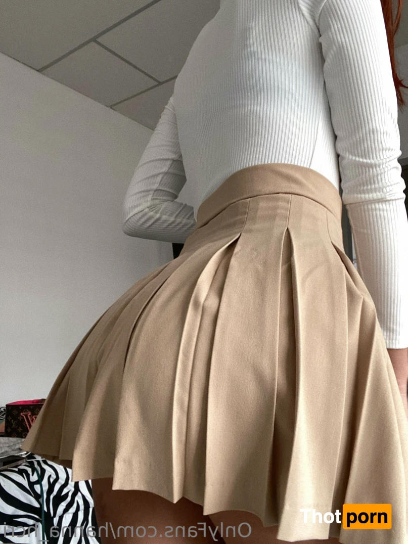 Hannah Robins 14473495