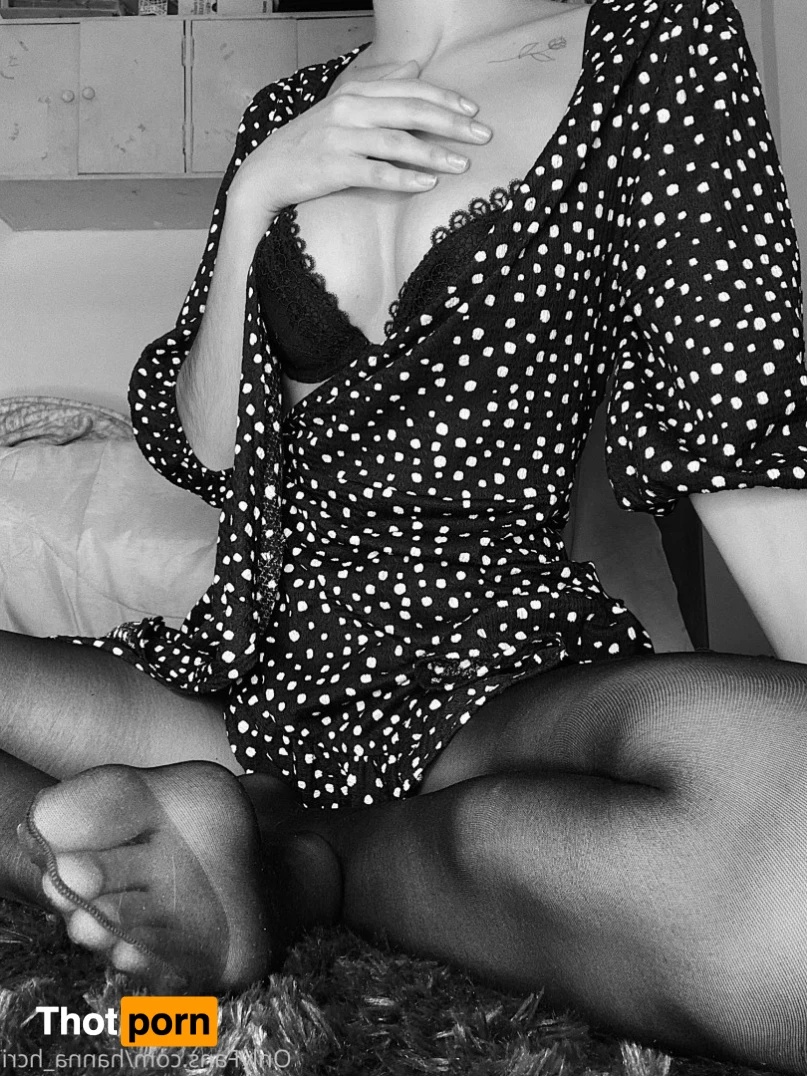 Hannah Robins 14474327