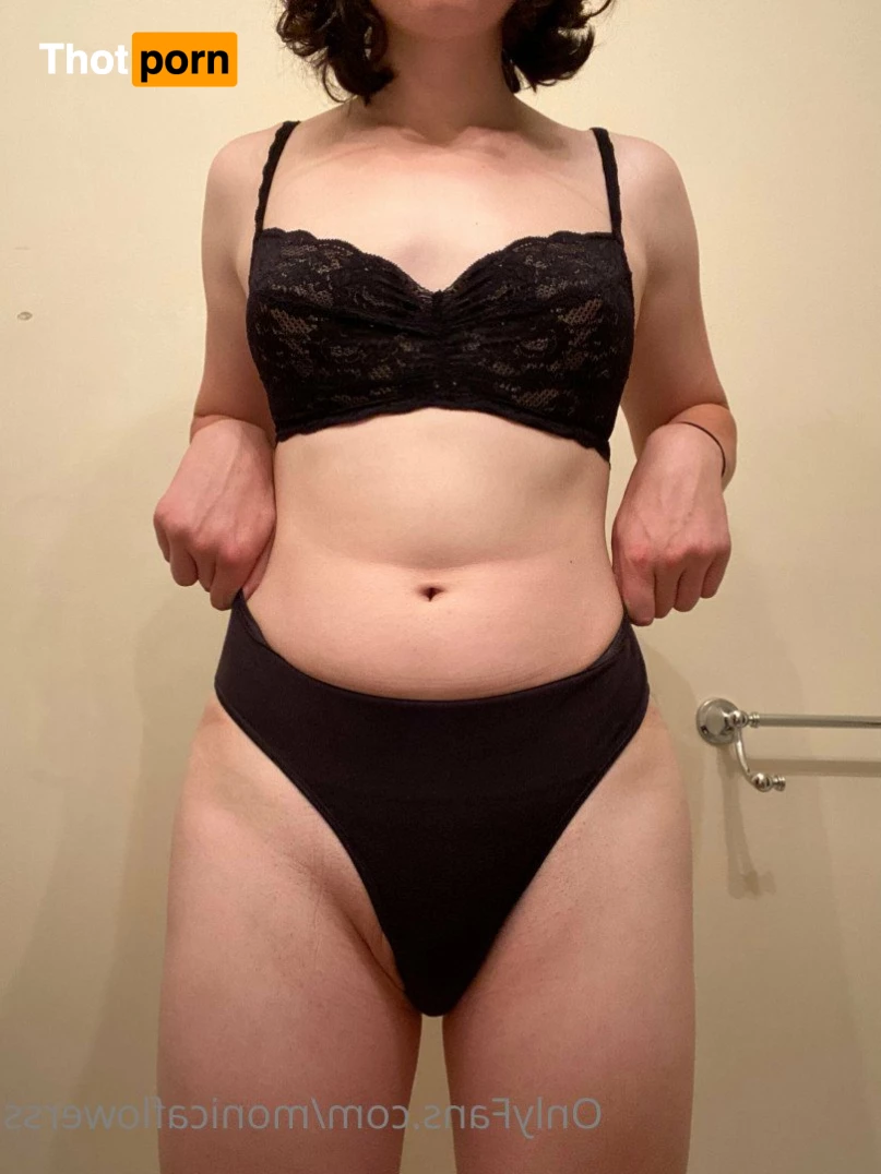 Monicaflowerss 5434261