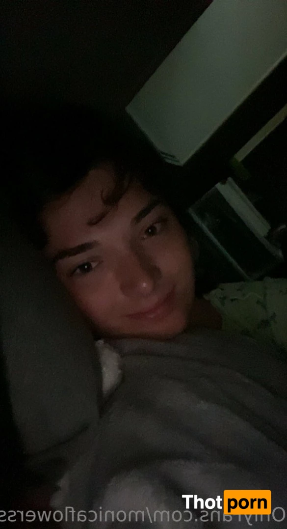 Monicaflowerss 5434308