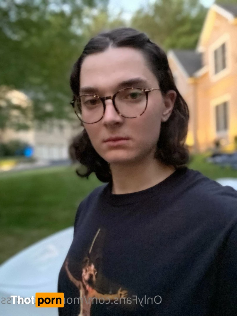 Monicaflowerss 5434364