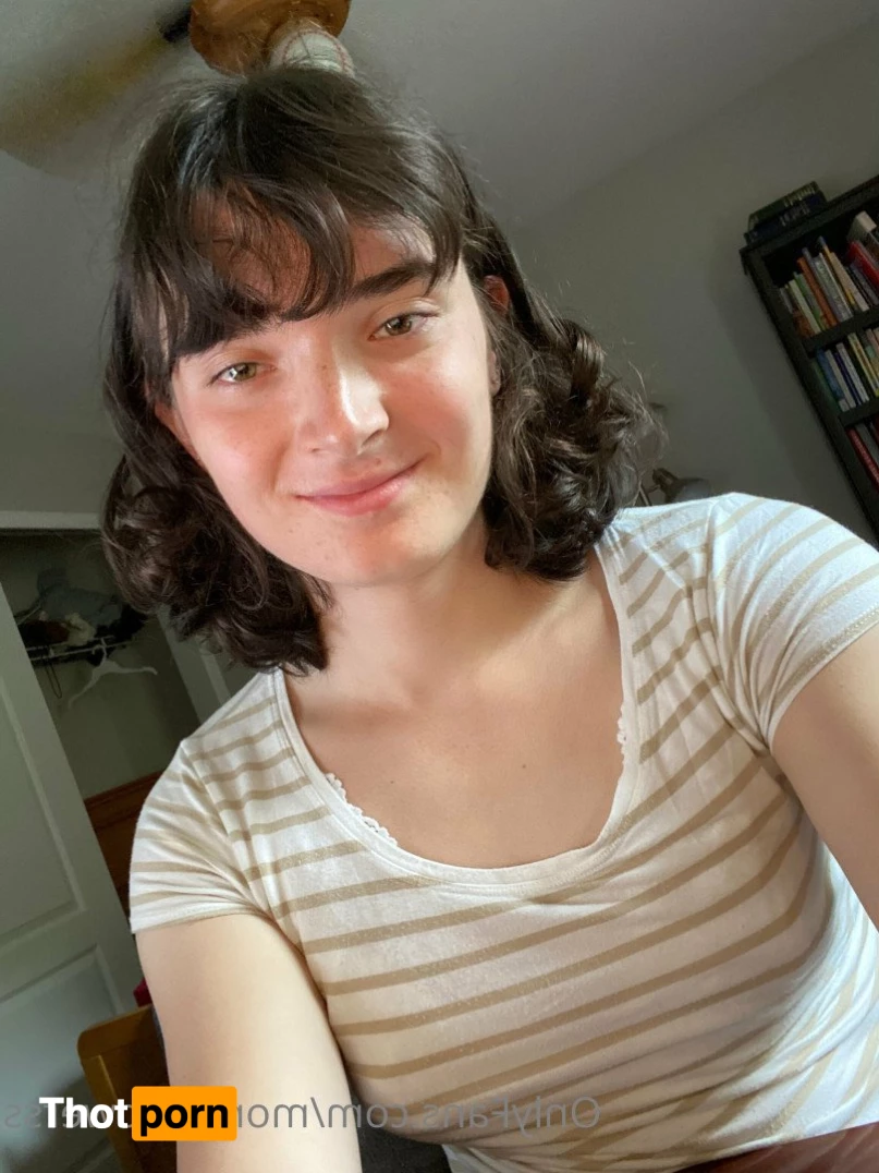 Monicaflowerss 5434483