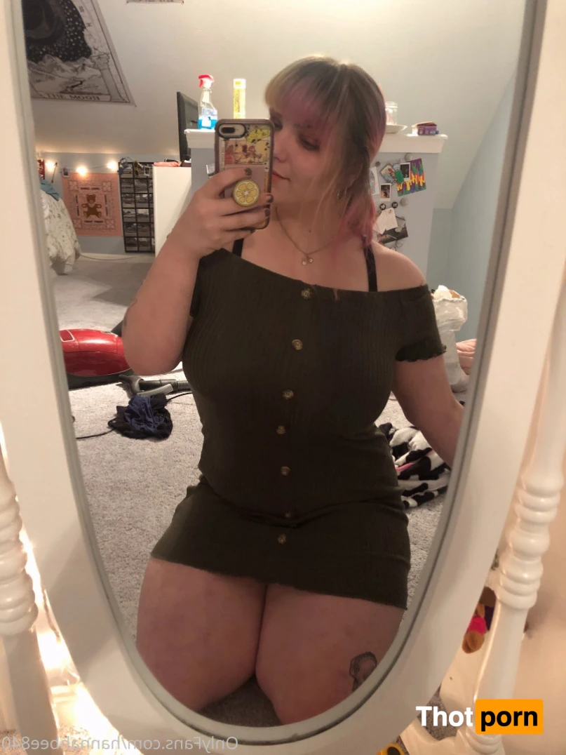 Hannah Bee 🌻🐝 13513208