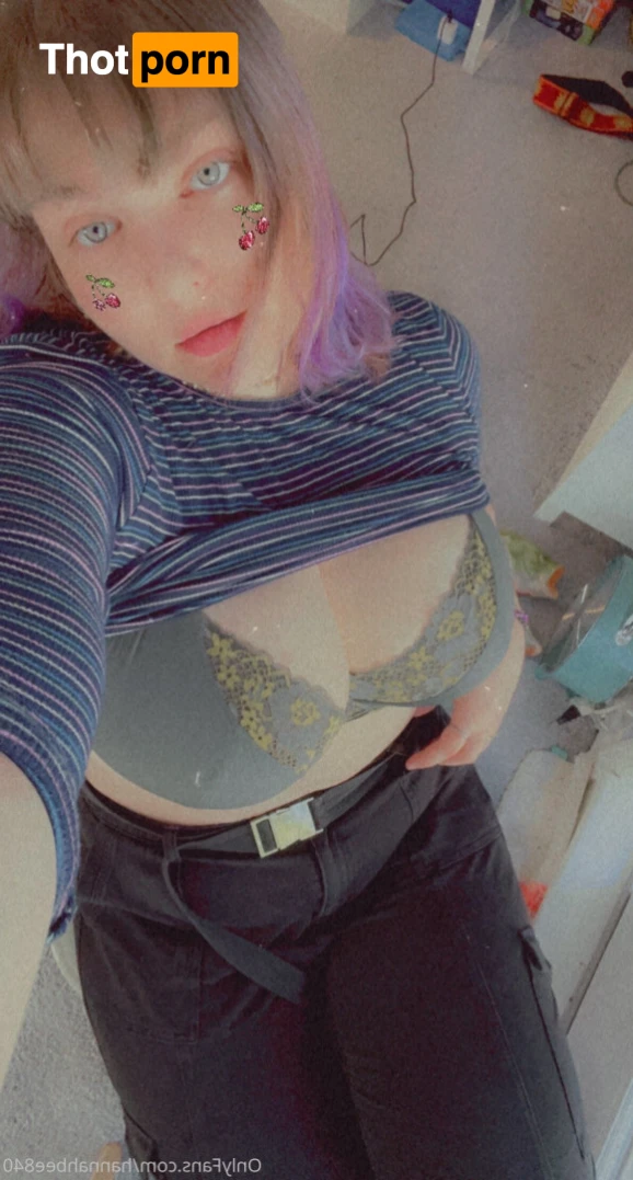 Hannah Bee 🌻🐝 13526178