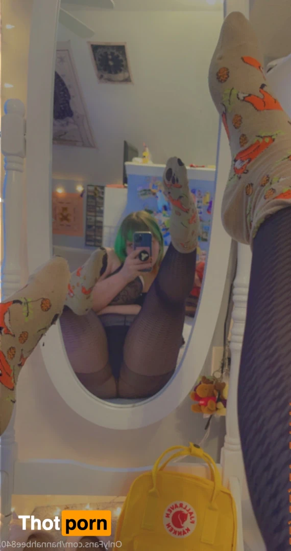 Hannah Bee 🌻🐝 13528445