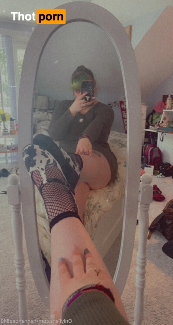 Hannah Bee 🌻🐝 13534973