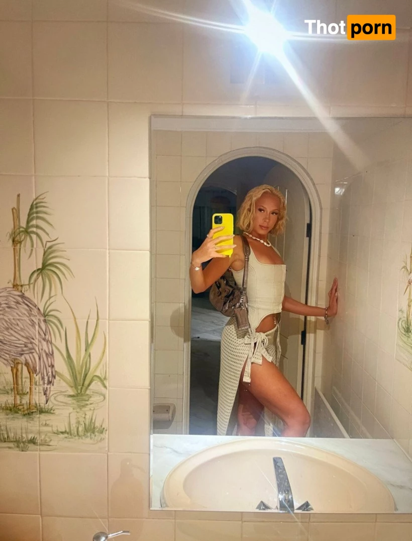 MorganMunroe 5343127