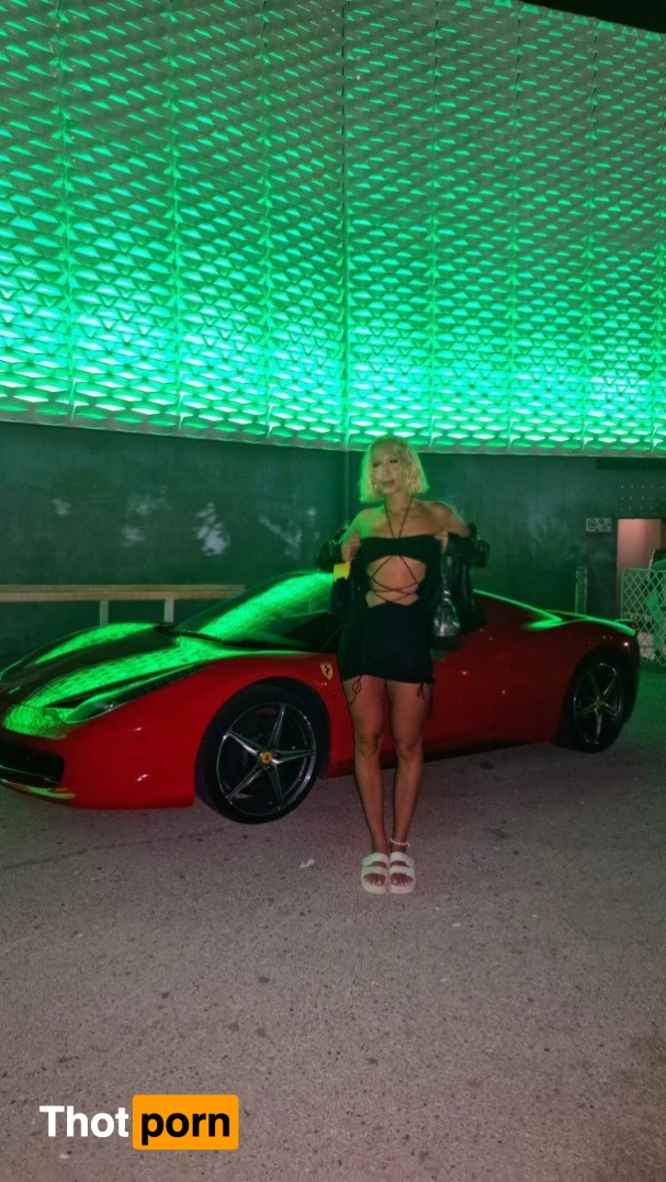 MorganMunroe 5343331