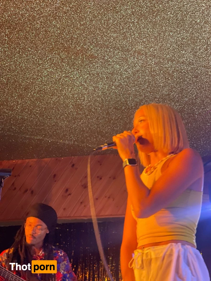 MorganMunroe 5343450