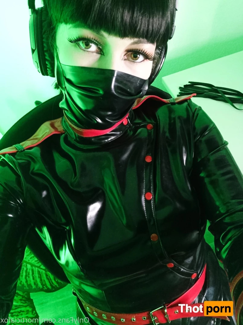 Morticia Fox 9306749