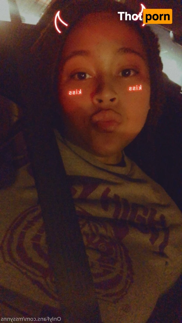 Online now ! Ms Synns 😈 5340718