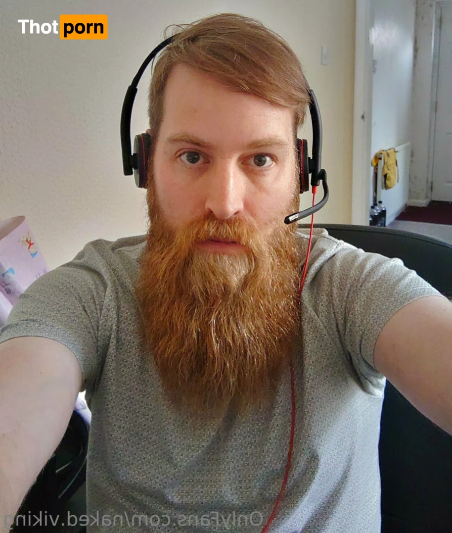 Naked Viking 5531860