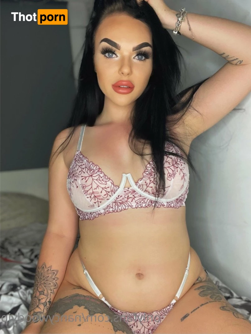 DONT TELL YOUR GIRLFRIEND 🤭 5376285