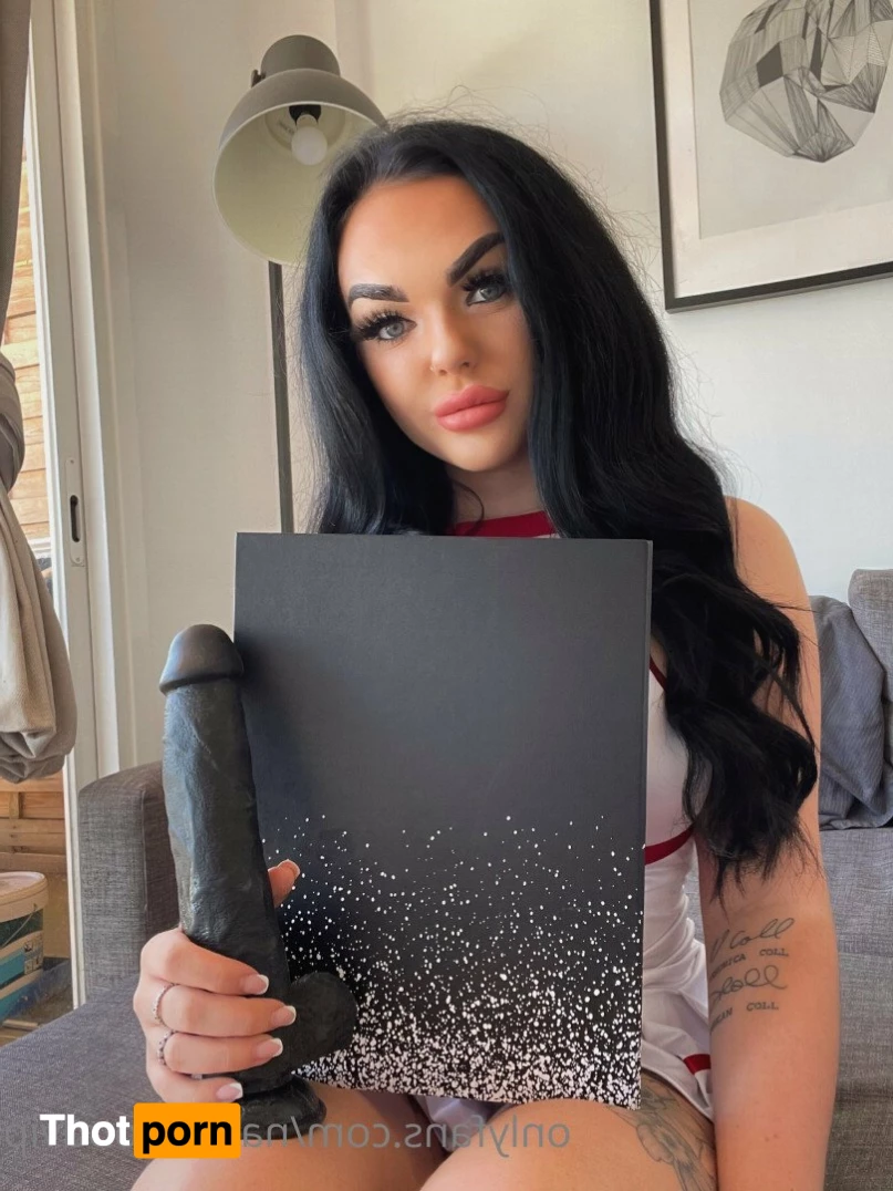 DONT TELL YOUR GIRLFRIEND 🤭 5376651