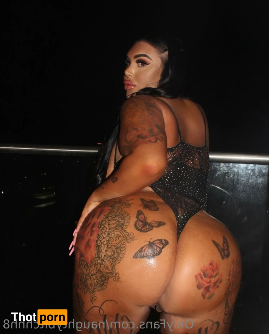 ELLIE CHLOE 👿 BBC QUEEN 10778277