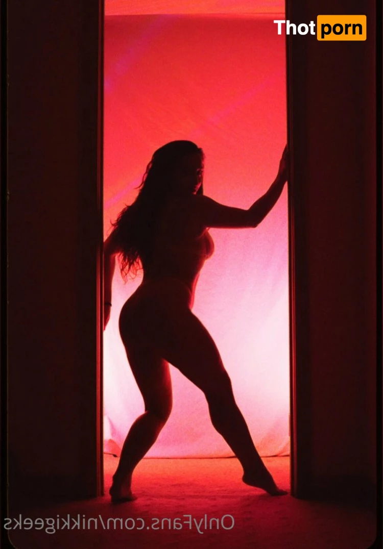 Nikki Geeks (READ BIO BEFORE JOINING) 5067616