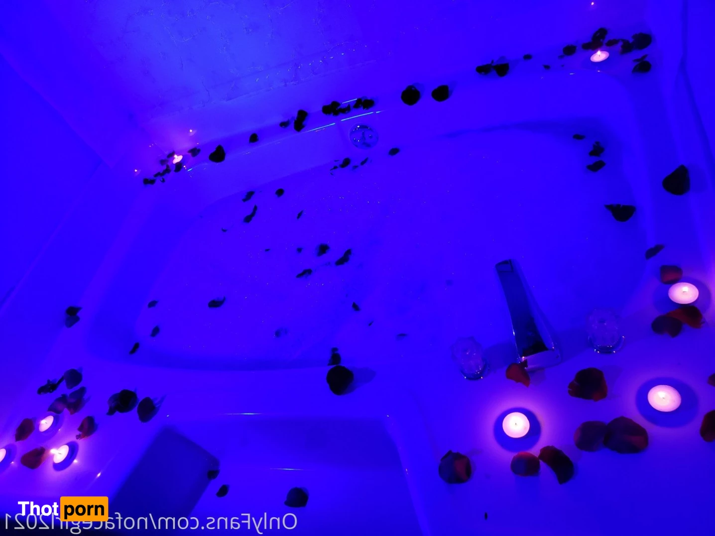 Kendra Loves 5272581