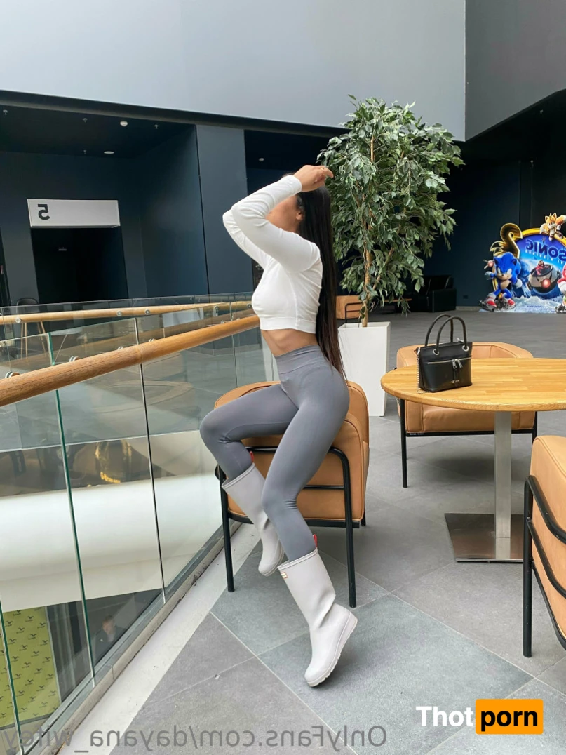 Dayan❤Ur wifey🥰 15968121