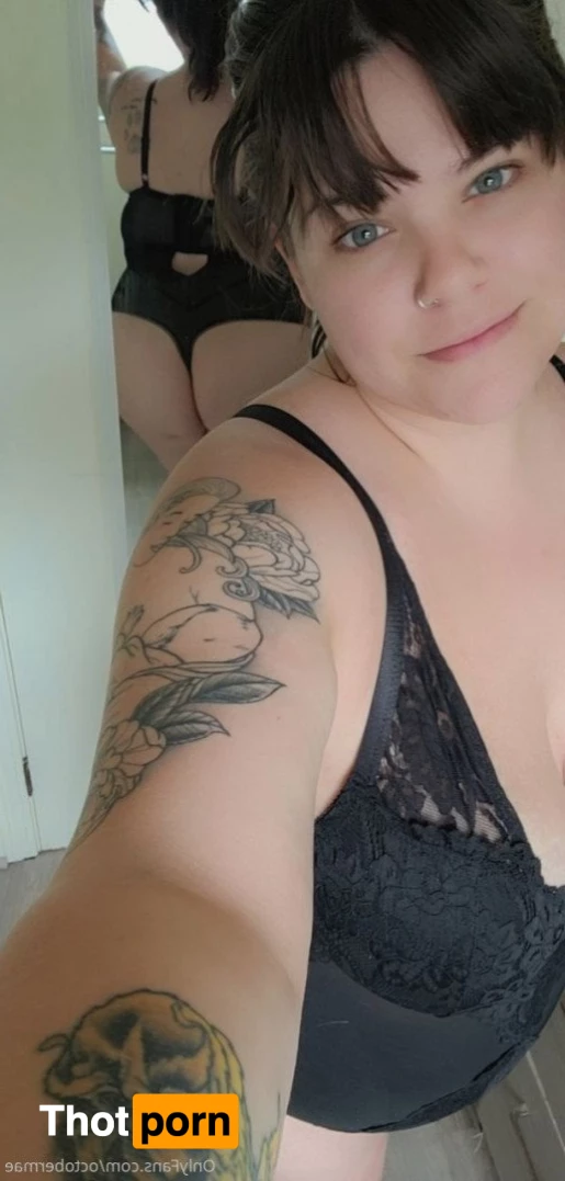 October  Mae 5288170