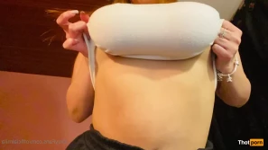 10563373