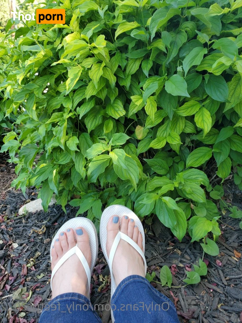 only_feetpc2022 5309424