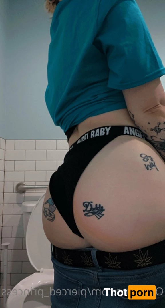 Alexa 🌻🌒 5269733