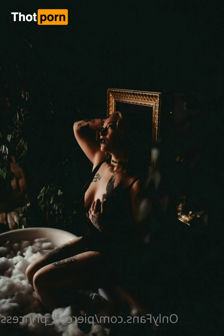 Alexa 🌻🌒 5269870