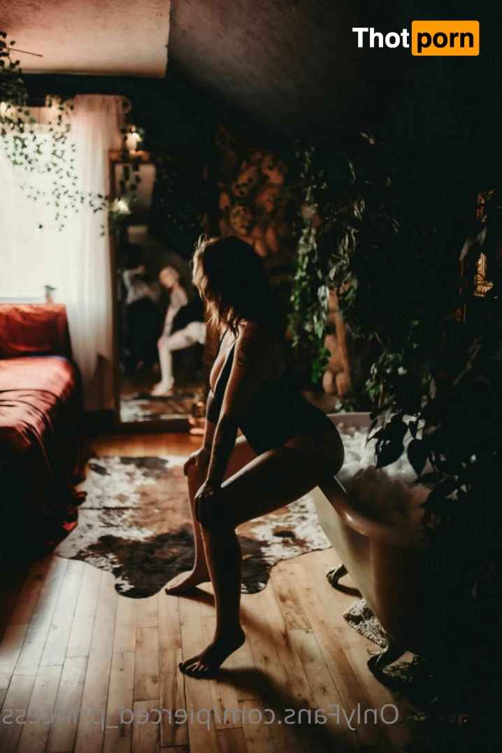 Alexa 🌻🌒 5270256