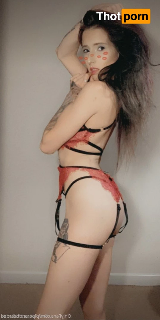 Playful piper 5152830