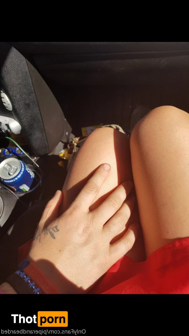 Playful piper 5152875