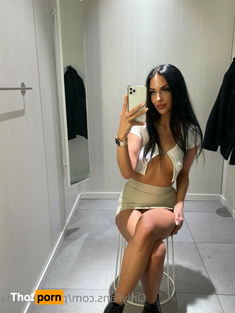 Polly 👅 FREE 5052348