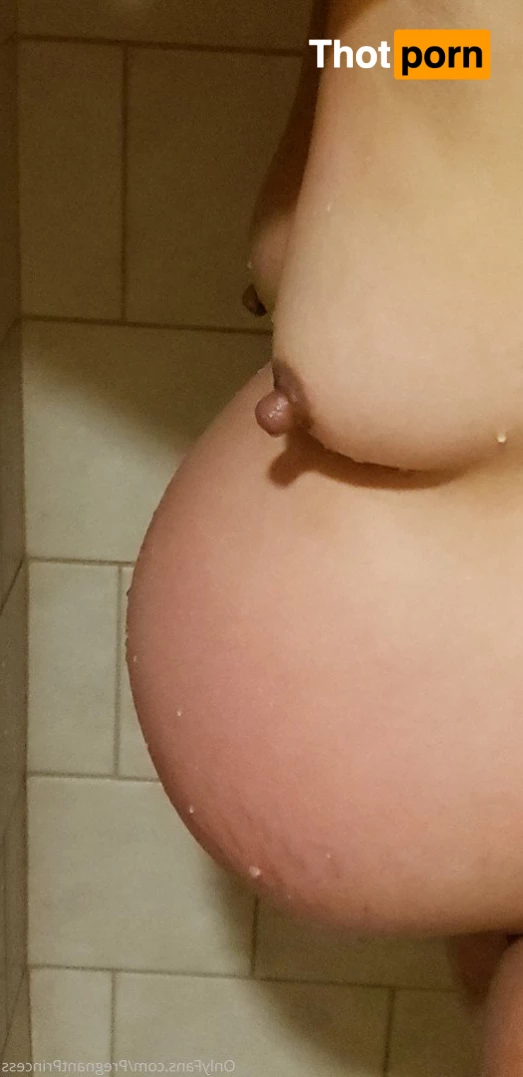 Pregnant Baking 5036180