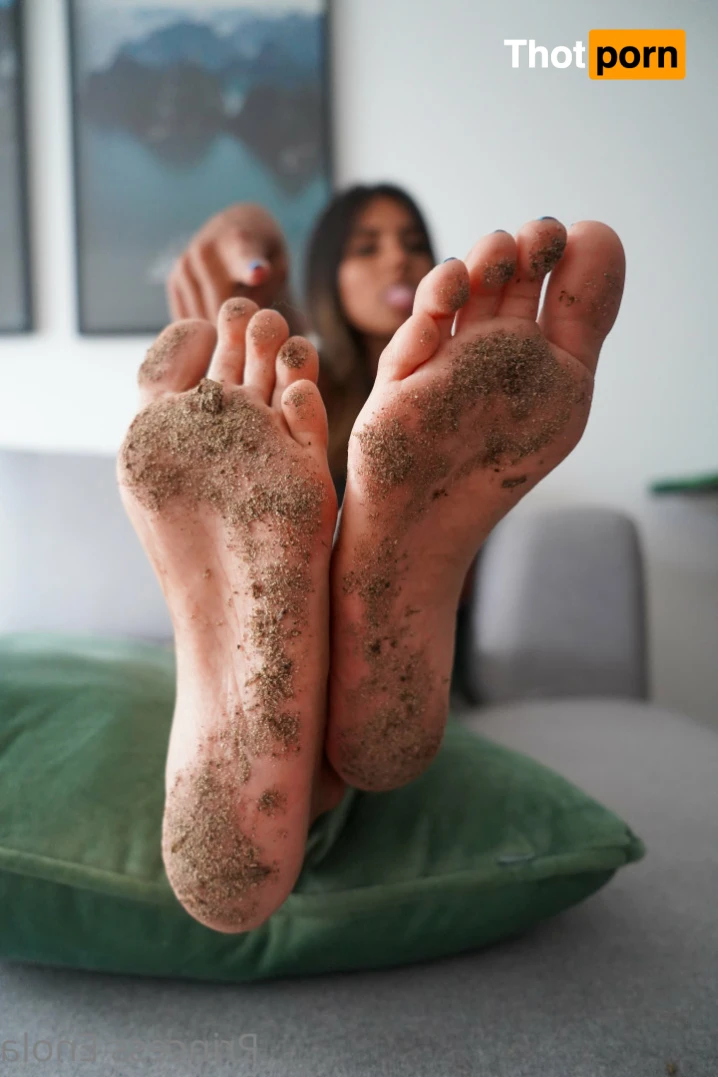 Enola | Foot Humiliation &amp; Sadistic 15811602