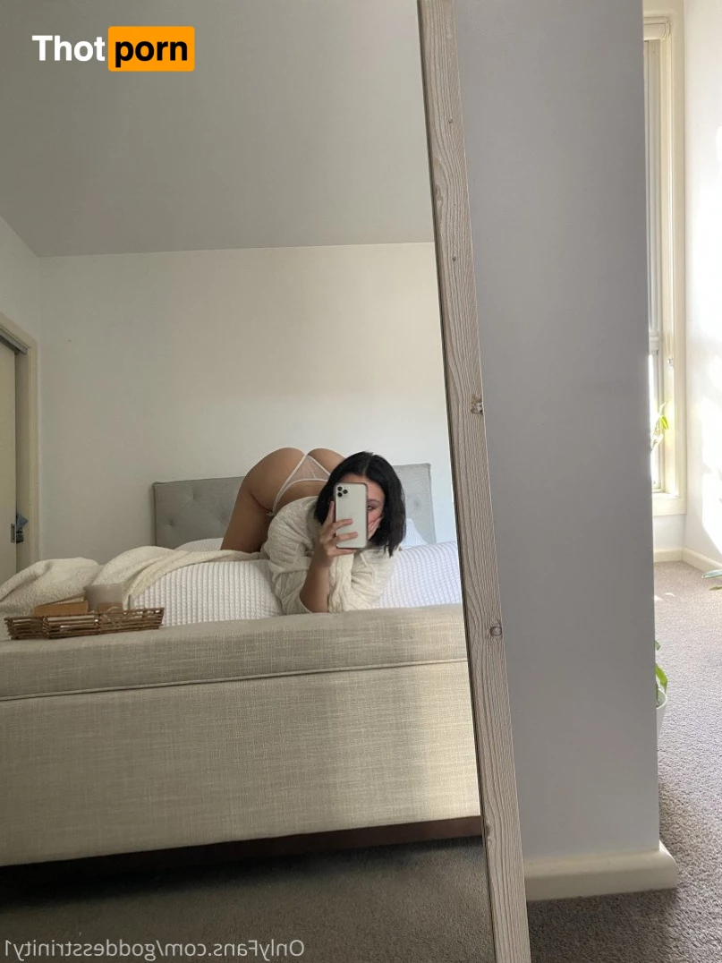 Goddess Trinity 5044185