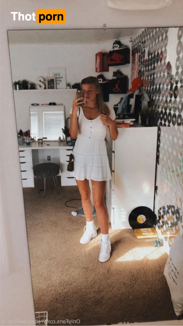 College Freshman 💦 9072750