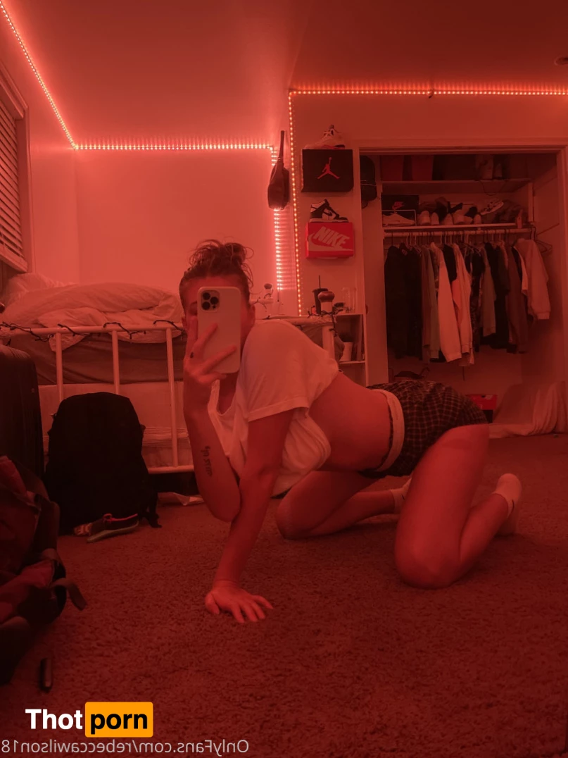 College Freshman 💦 9072882