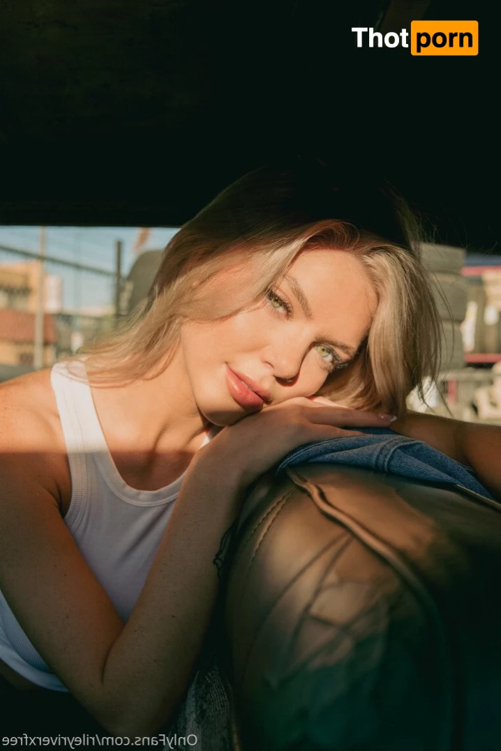 R I l E Y 🍒 5028630