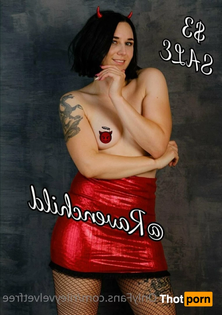 Riley Velvet - FREE 5028899