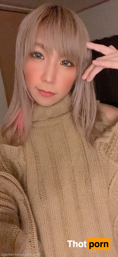 Riel@crossdresser 5289930