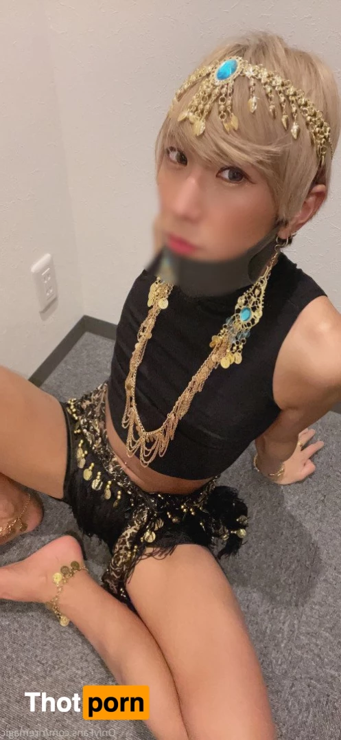 Riel@crossdresser 5290047