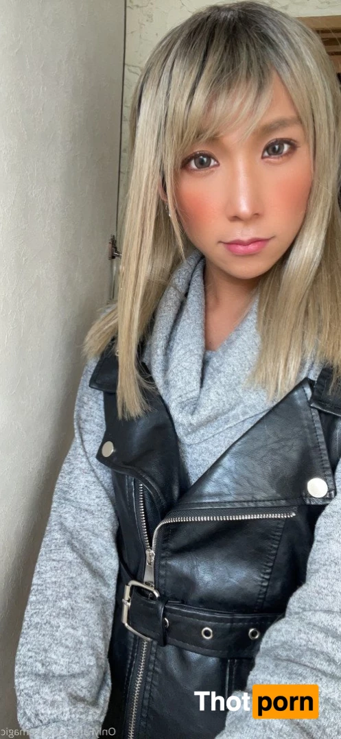 Riel@crossdresser 5290080